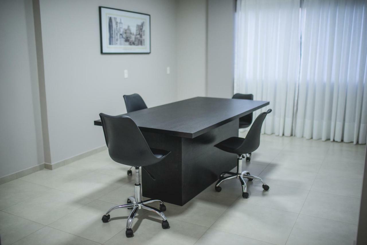 Hotel Iomere Luaran gambar