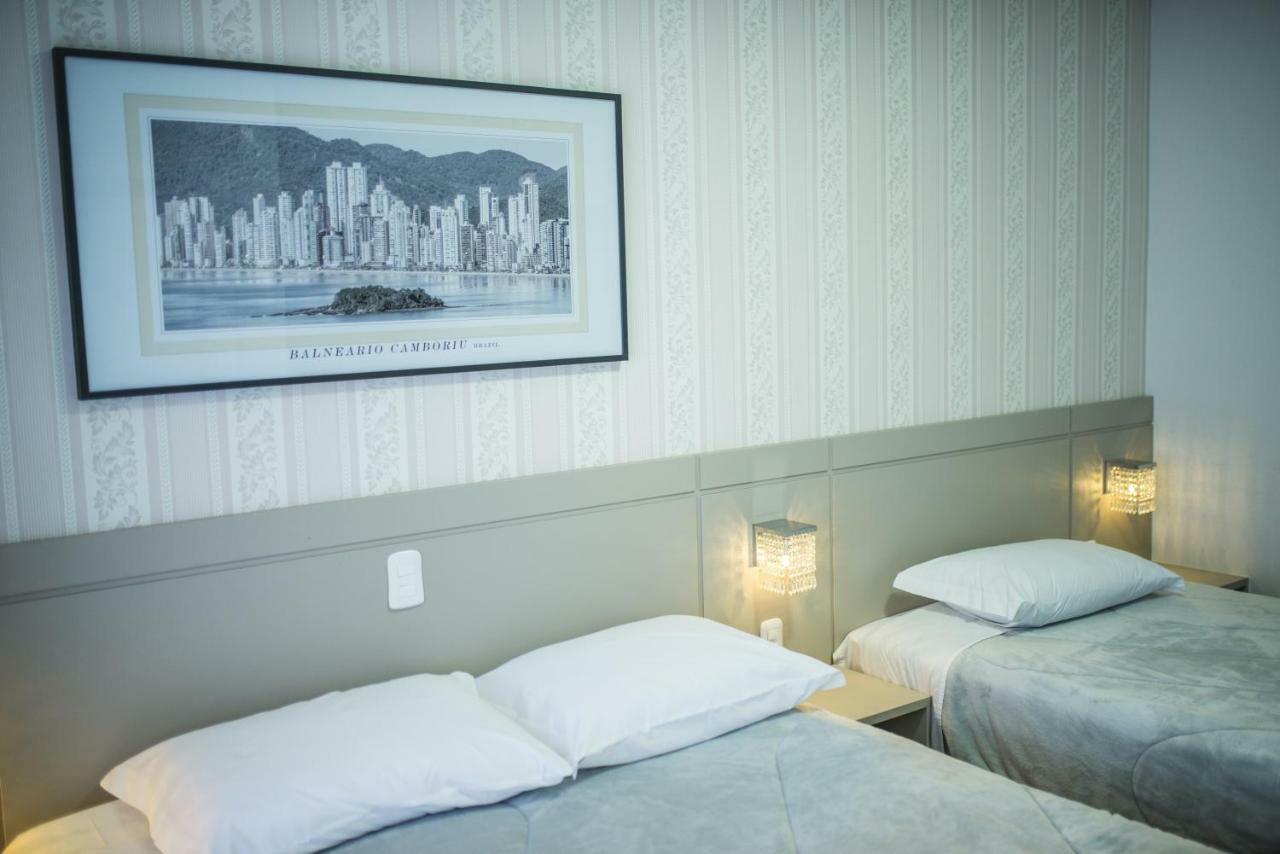 Hotel Iomere Luaran gambar